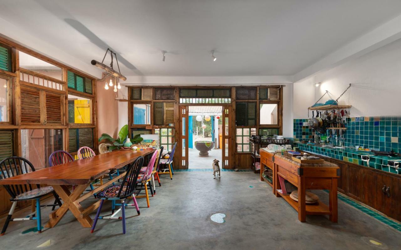 Annabo Nam Hoi An Beach House Bed & Breakfast Exterior photo